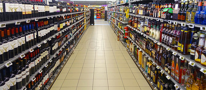 Отдел продаж алкоголя в гипермаркете
